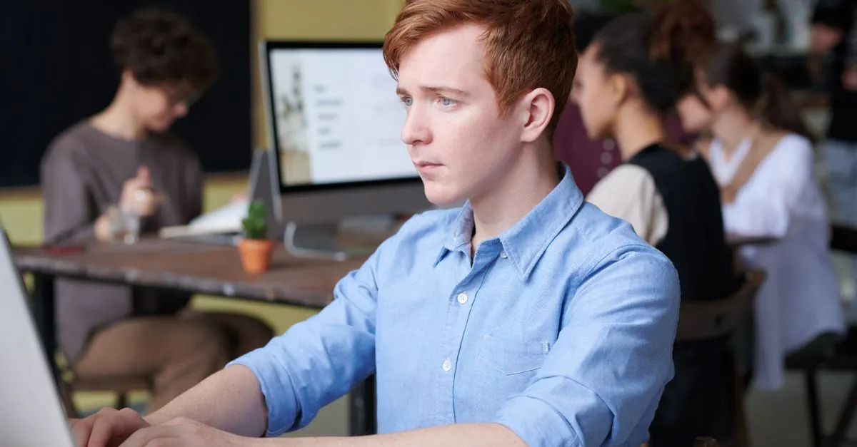 How to Find a Job Fast Without Experience: A Practical Guide